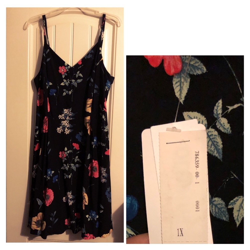 Old Navy flower print 🌸 dress.